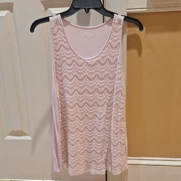 Simply Styled Top - Picture 3 of 6